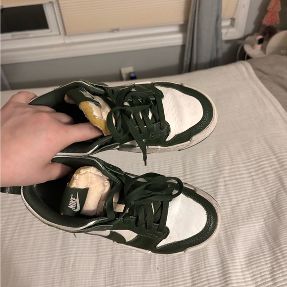 Nike Dunk Low Disrupt Dark Green White - Picture 6 of 6